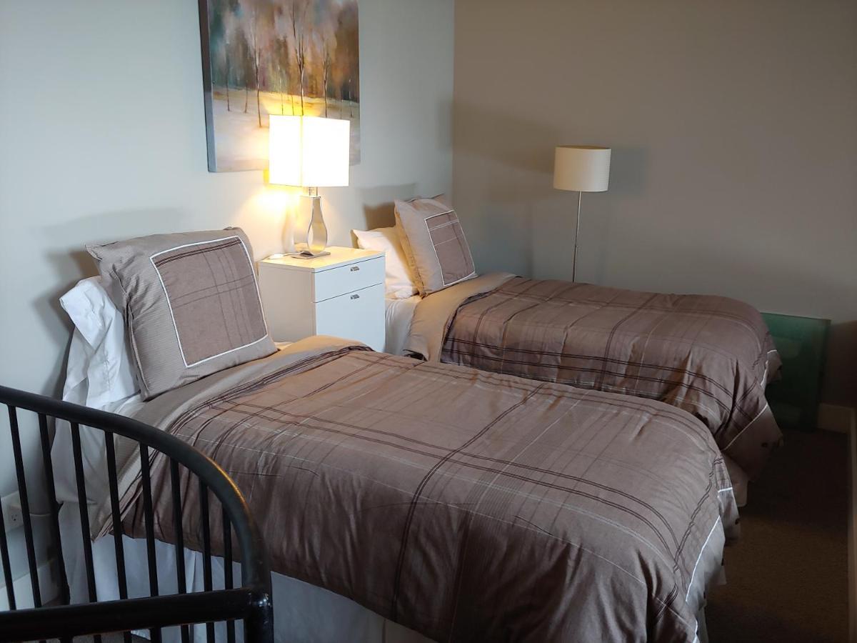Tyndalstone Lodge 3 Bedroom In The Heart Of Village North Whistler Exterior foto
